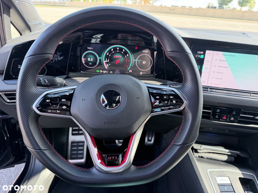 Volkswagen Golf - 39