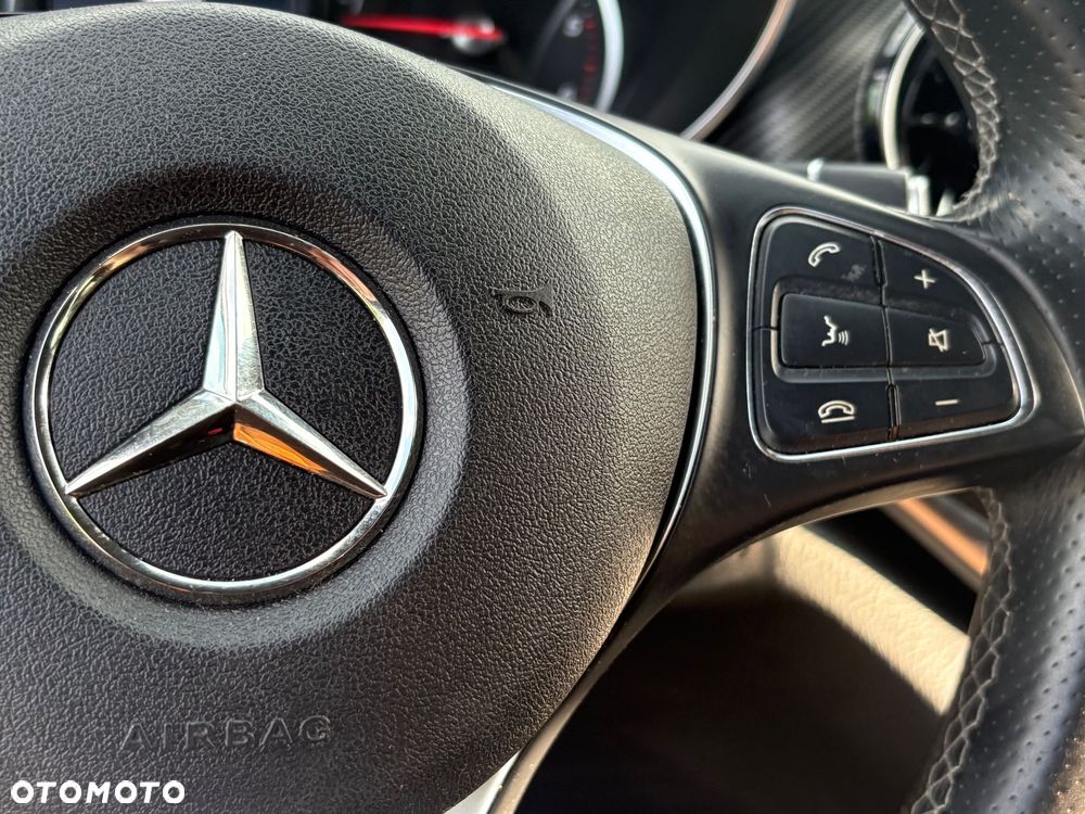 Mercedes-Benz Klasa V 300 d lang 9G-TRONIC Avantgarde Edition Edition 19 - 30