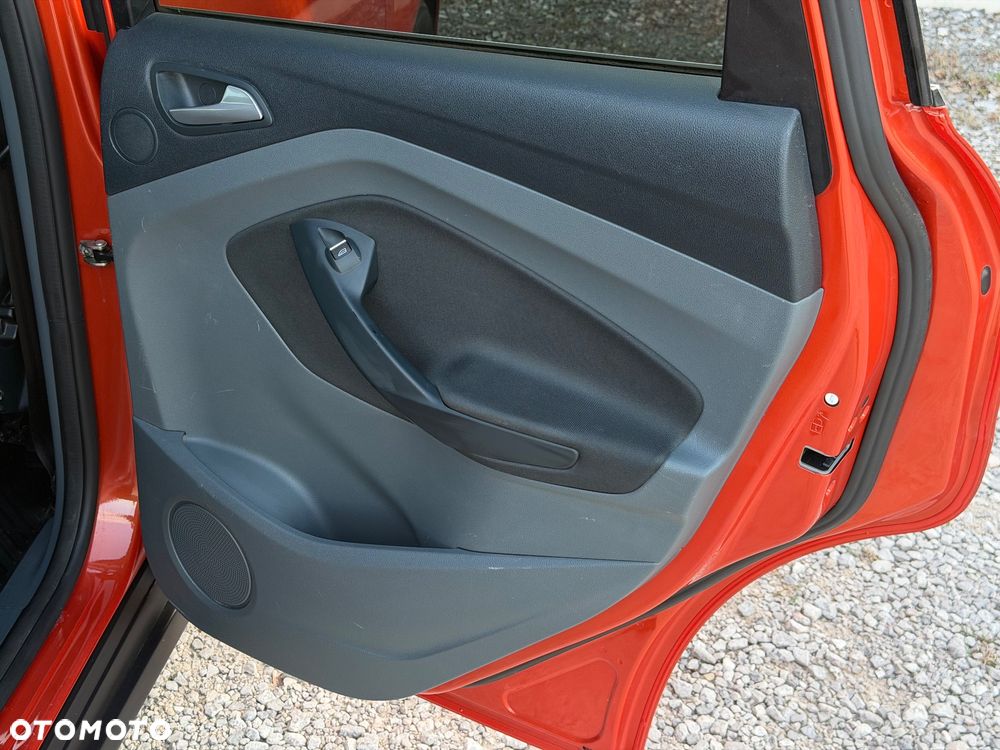 Ford C-MAX 1.6 Titanium - 30