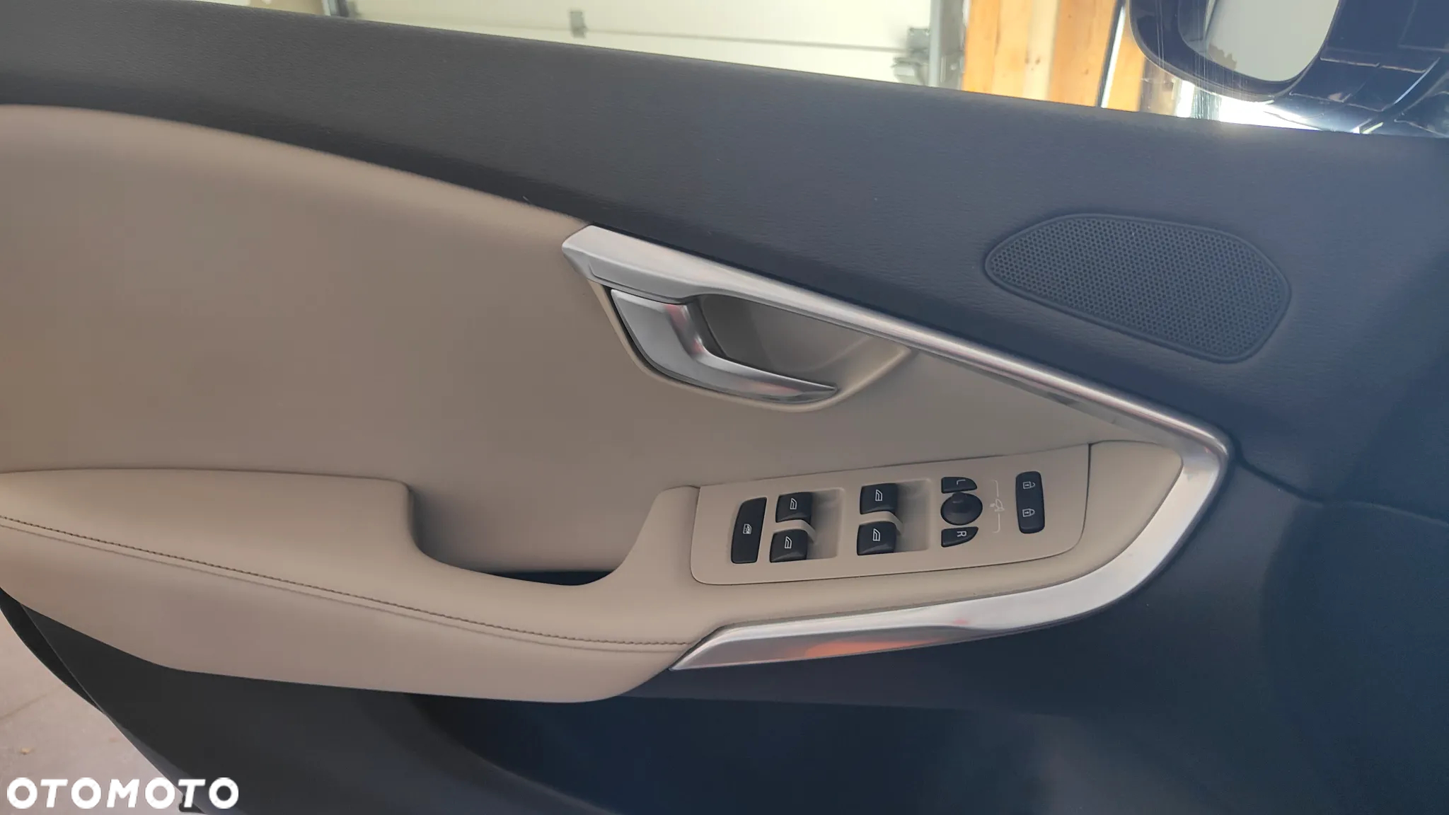 Volvo V40 D2 R-Design Summum - 20