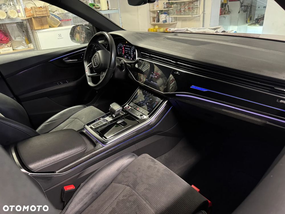 Audi SQ8 - 3