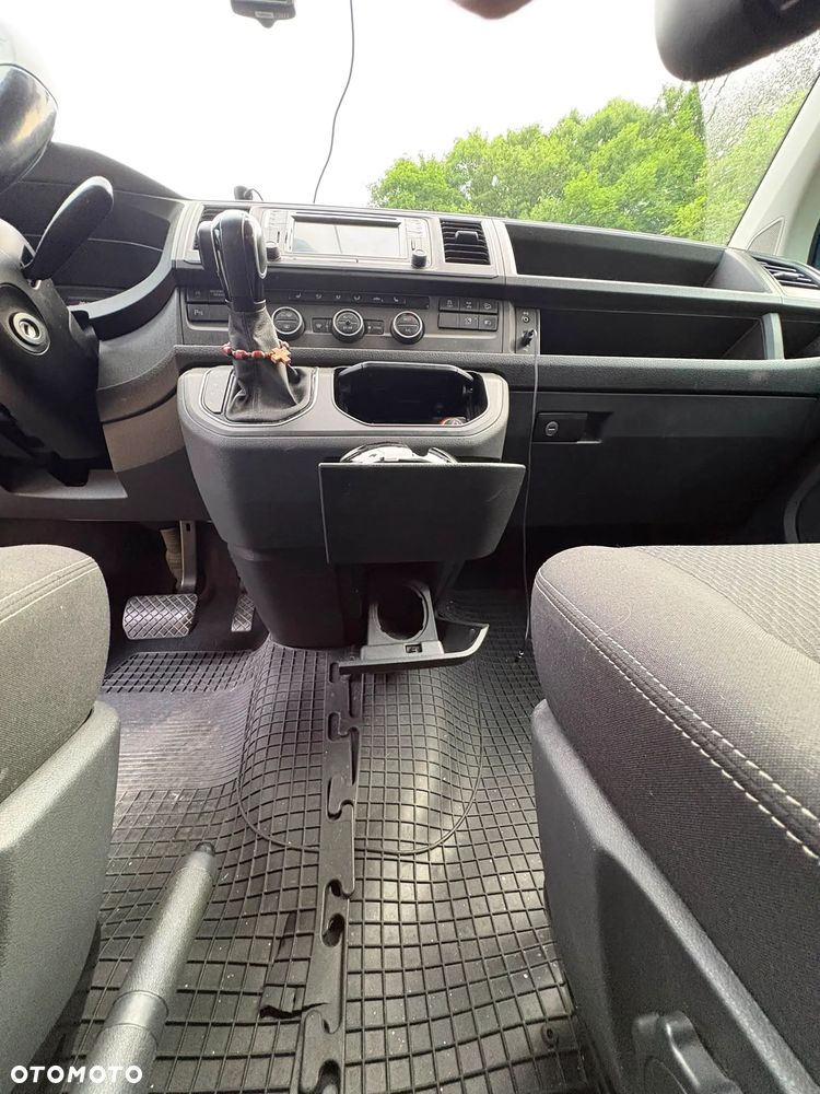 Volkswagen Multivan 2.0 TDI L1 Trendline 4Motion DSG - 19