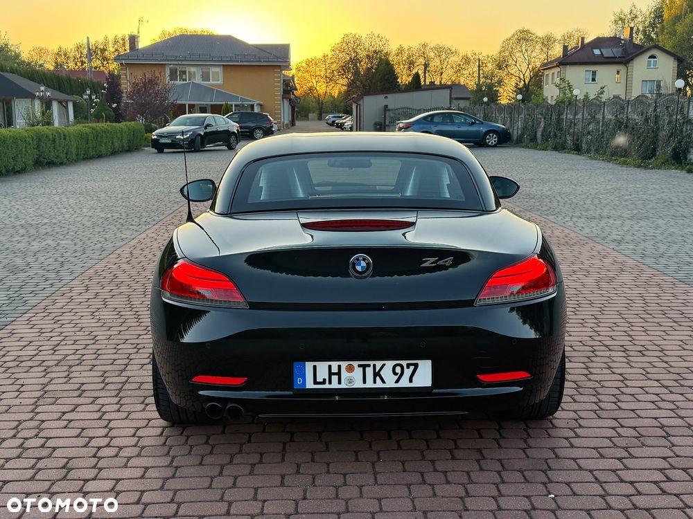 BMW Z4 sDrive20i - 11