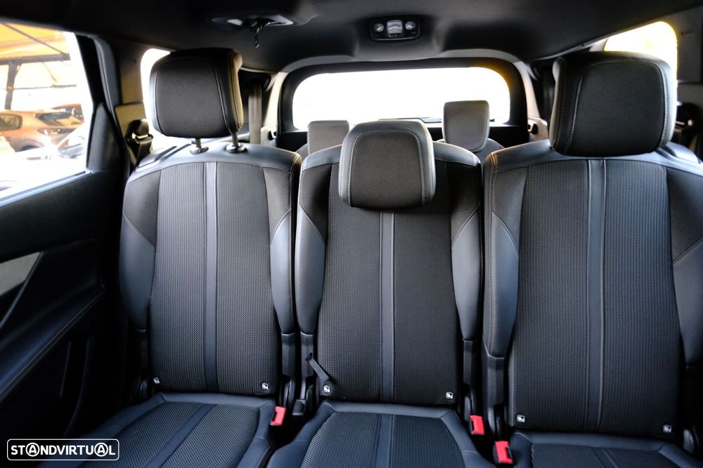 Peugeot 5008 1.2 PureTech GT EAT8 - 11