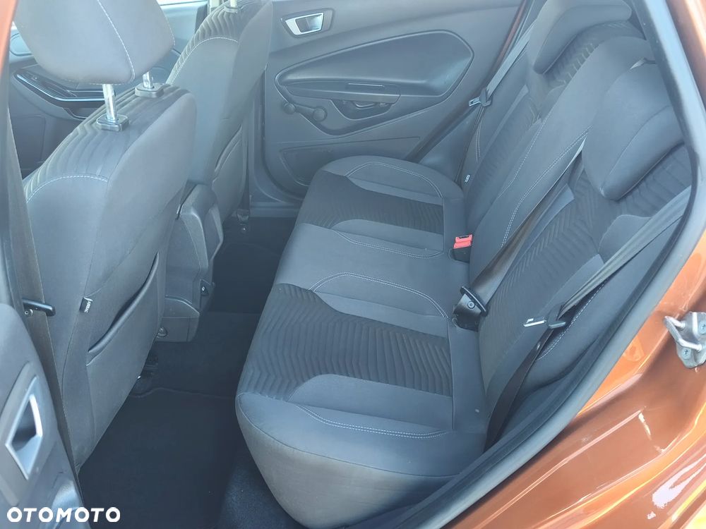 Ford Fiesta 1.0 EcoBoost Titanium - 32