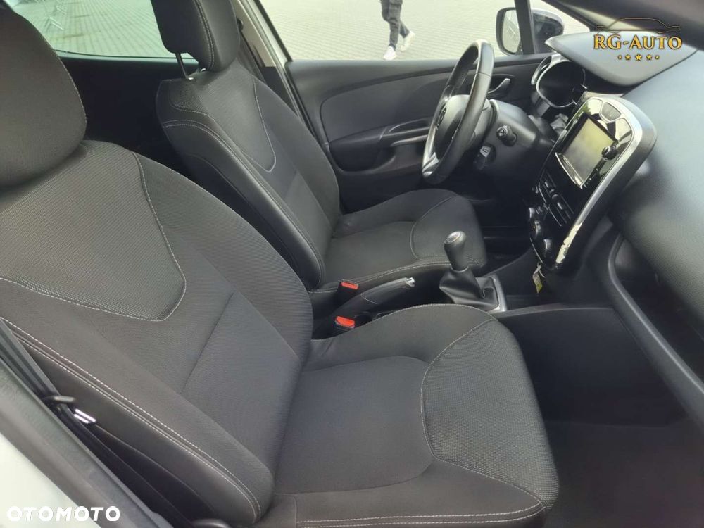 Renault Clio - 16