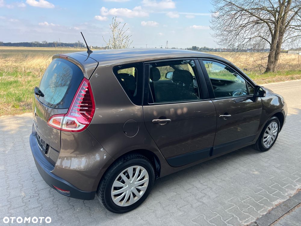 Renault Scenic - 18