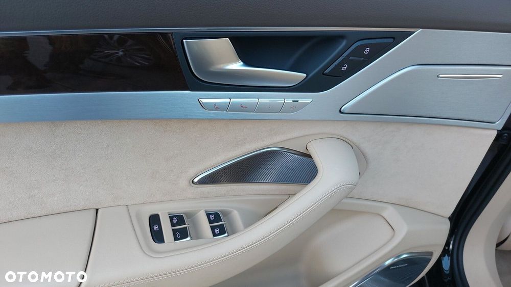 Audi A8 - 33