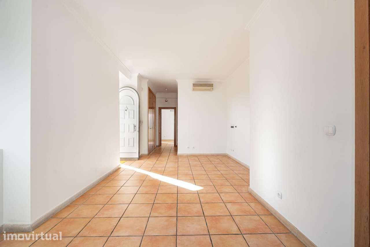 Apartamento T1 com estacionamento, Monte Estoril, Cascais - Grande imagem: 5/21