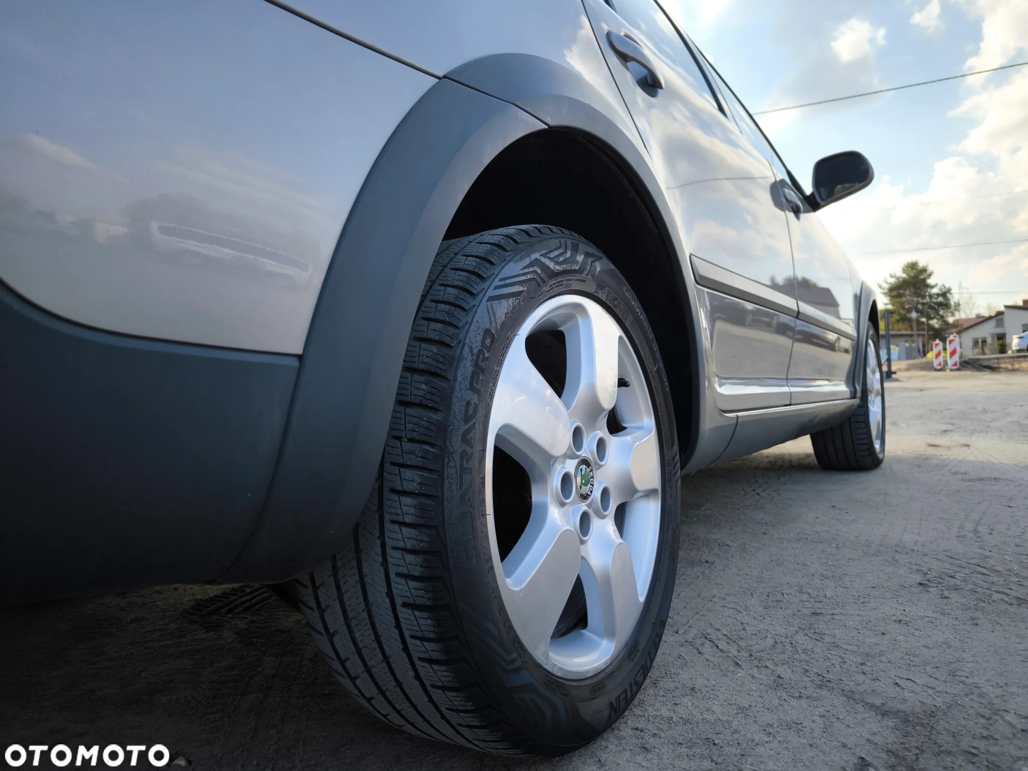 Skoda Octavia Combi 1.8 TSI 4x4 Scout - 13