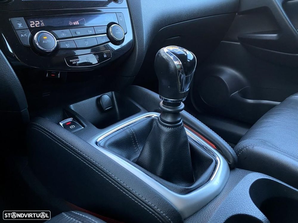 Nissan Qashqai 1.5 dCi Tekna Premium - 22