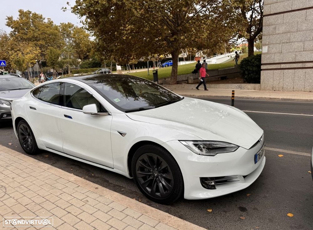 Tesla Model S 100 kWh Long Range Plus AWD - 2