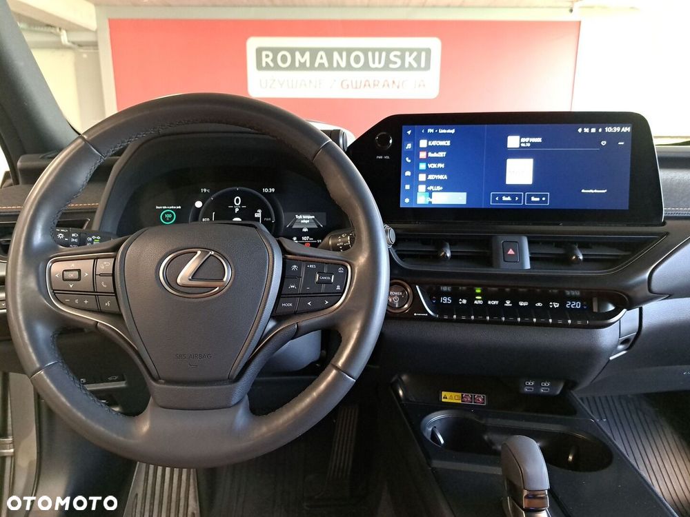 Lexus UX - 20