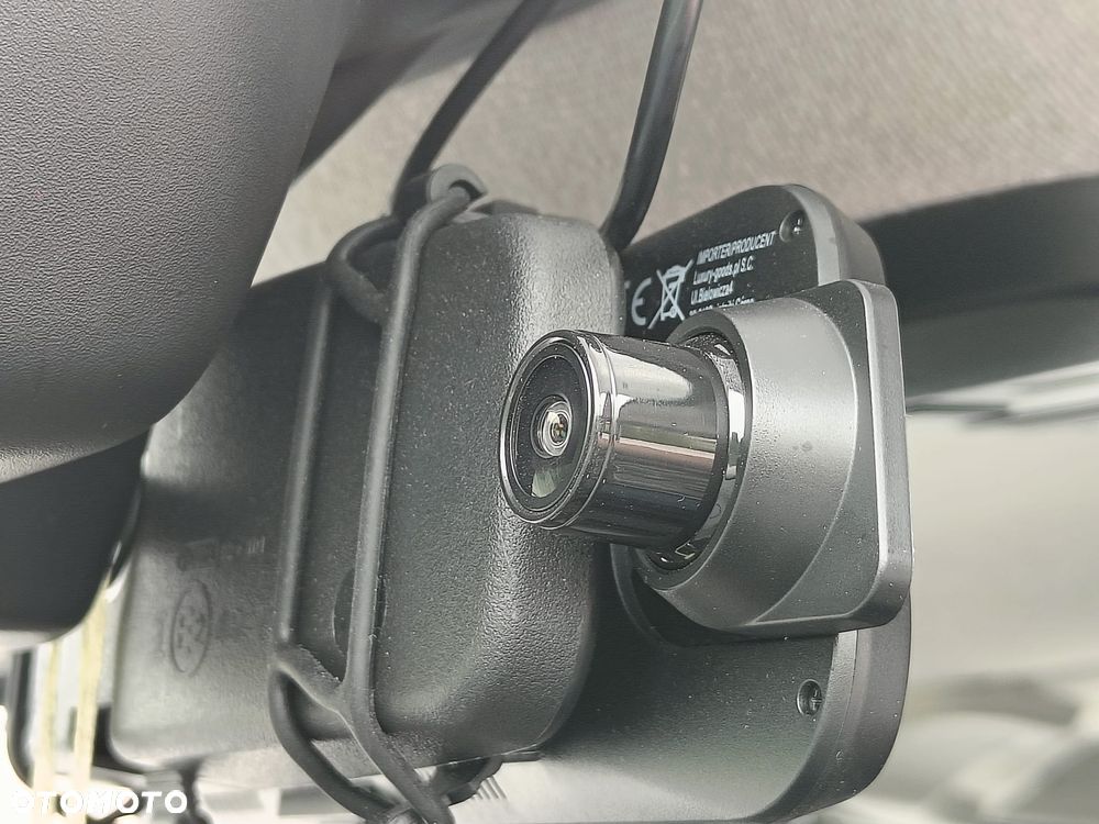 Renault Trafic 2.0 dCi - 17