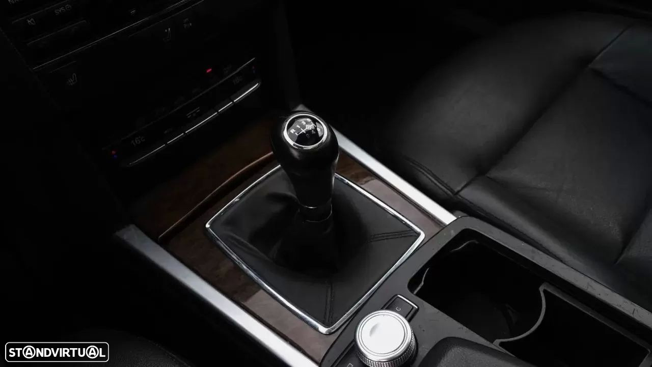 Mercedes-Benz E 220 CDi Avantgarde BE - 16