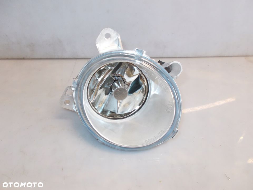 HALOGEN LEWY SCANIA R 5 /6 - 1