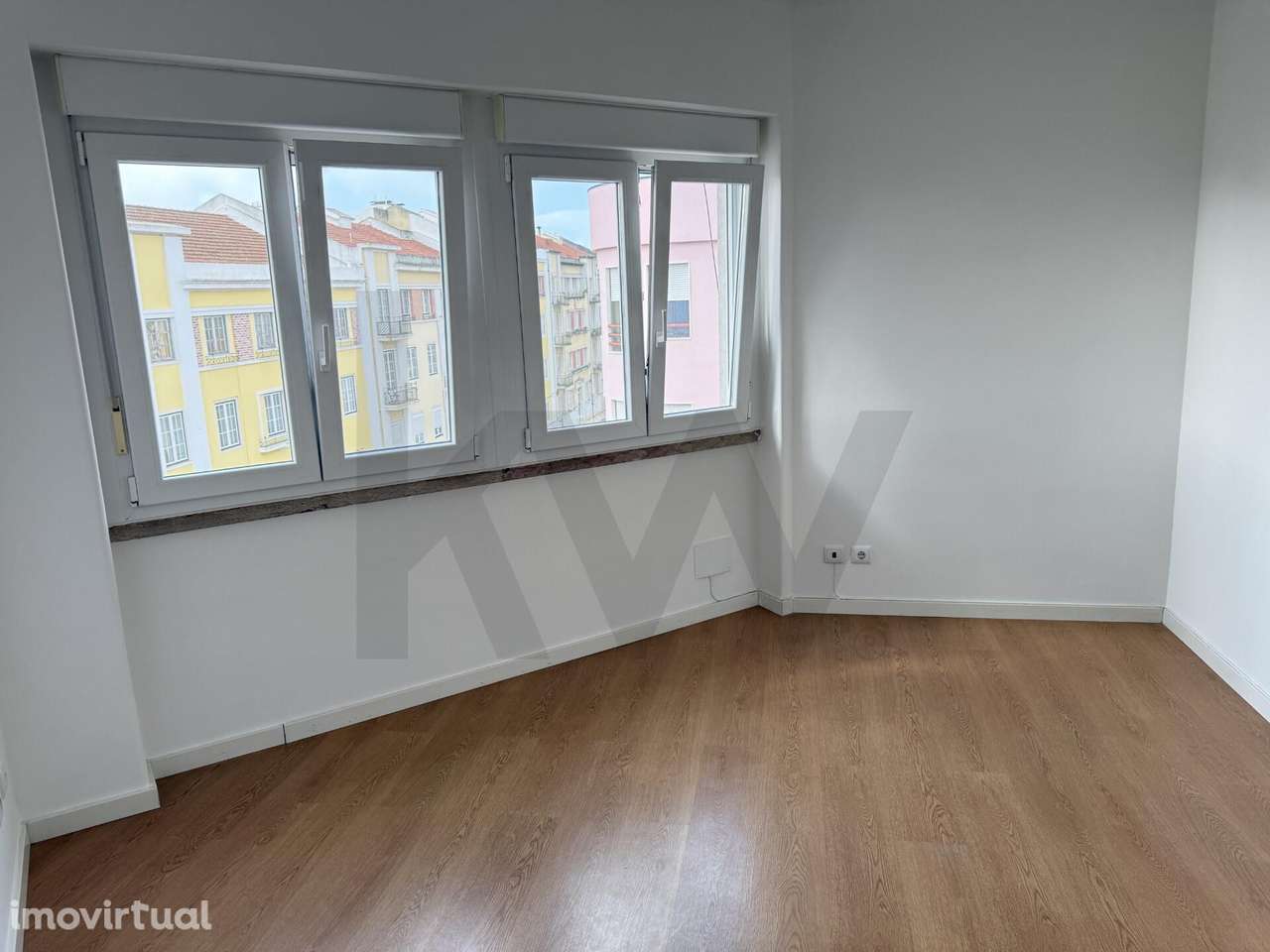 Apartamento T1 em Campo de Ourique - Grande imagem: 2/29