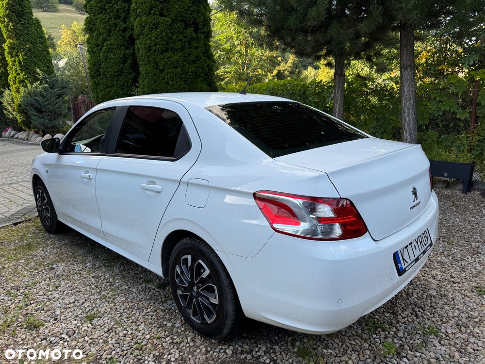 Peugeot 301 1.2 Pure Tech Active - 6