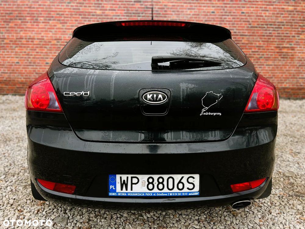 Kia Ceed - 26