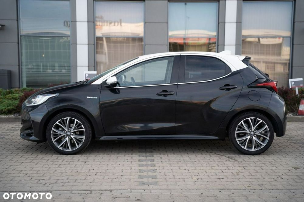 Toyota Yaris Hybrid 1.5 Selection Elegant - 12
