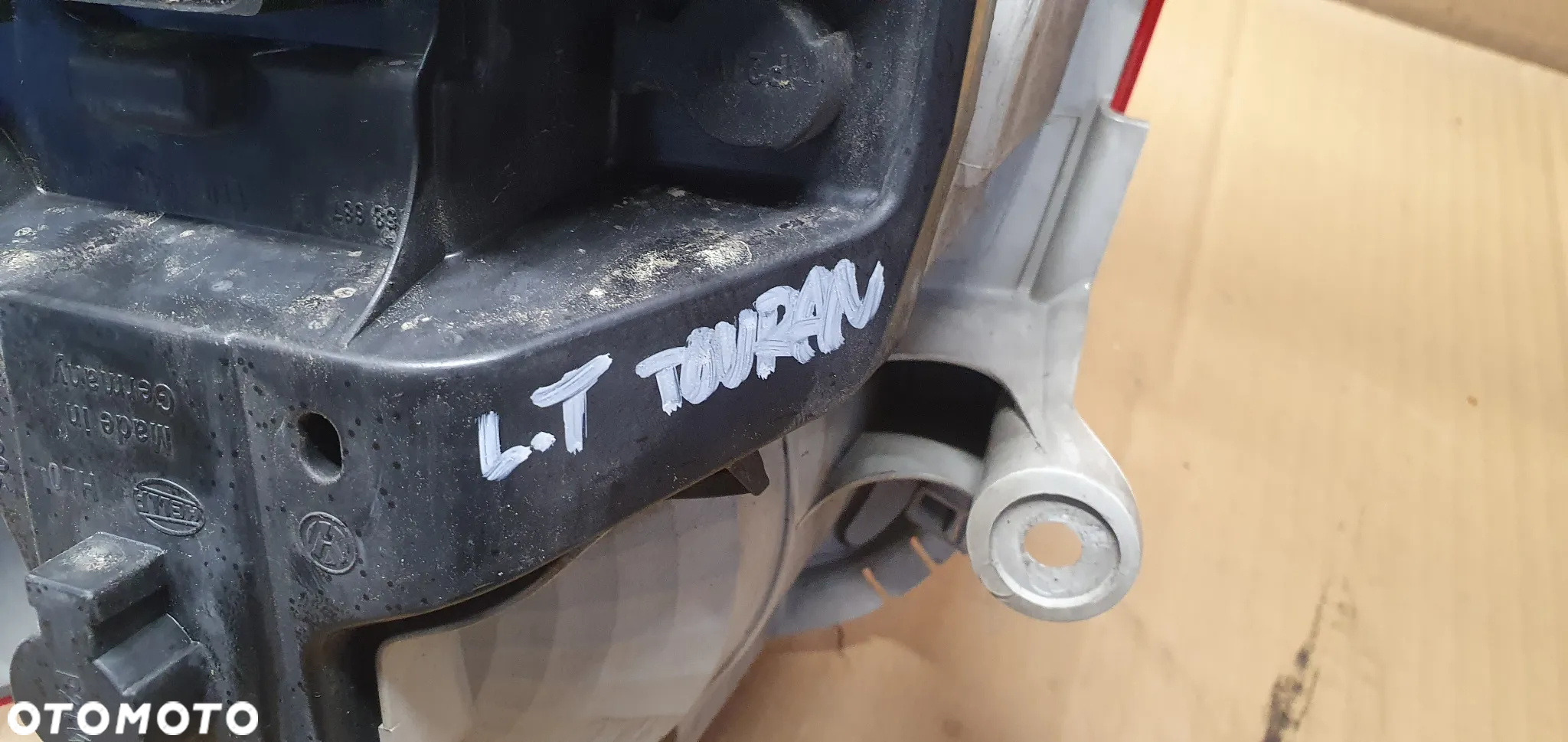 Lampa lewy tył tylna lewa VW Touran 1T0945095C 1T0945111B - 11