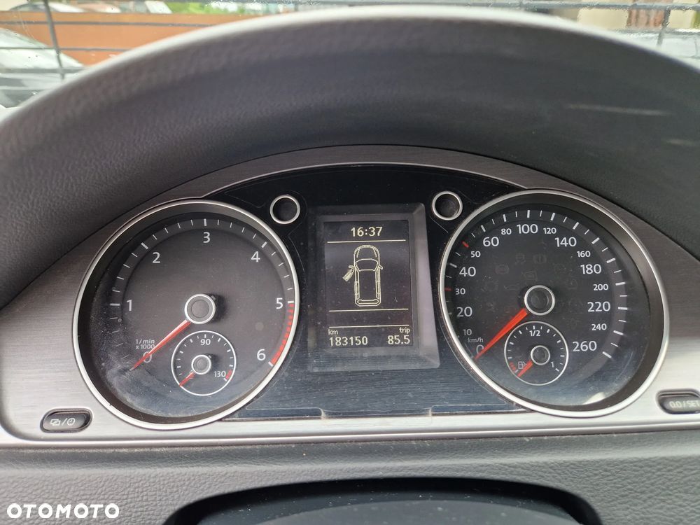 Volkswagen Passat Variant 2.0 Blue TDI SCR Comfortline - 12