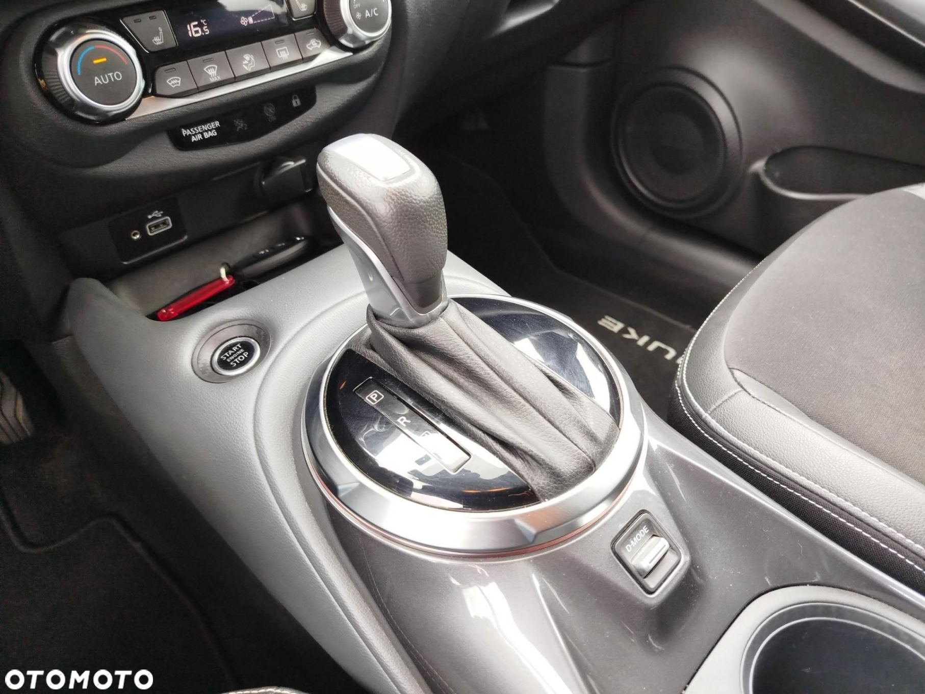 Nissan Juke 1.0 DIG-T Tekna DCT - 15