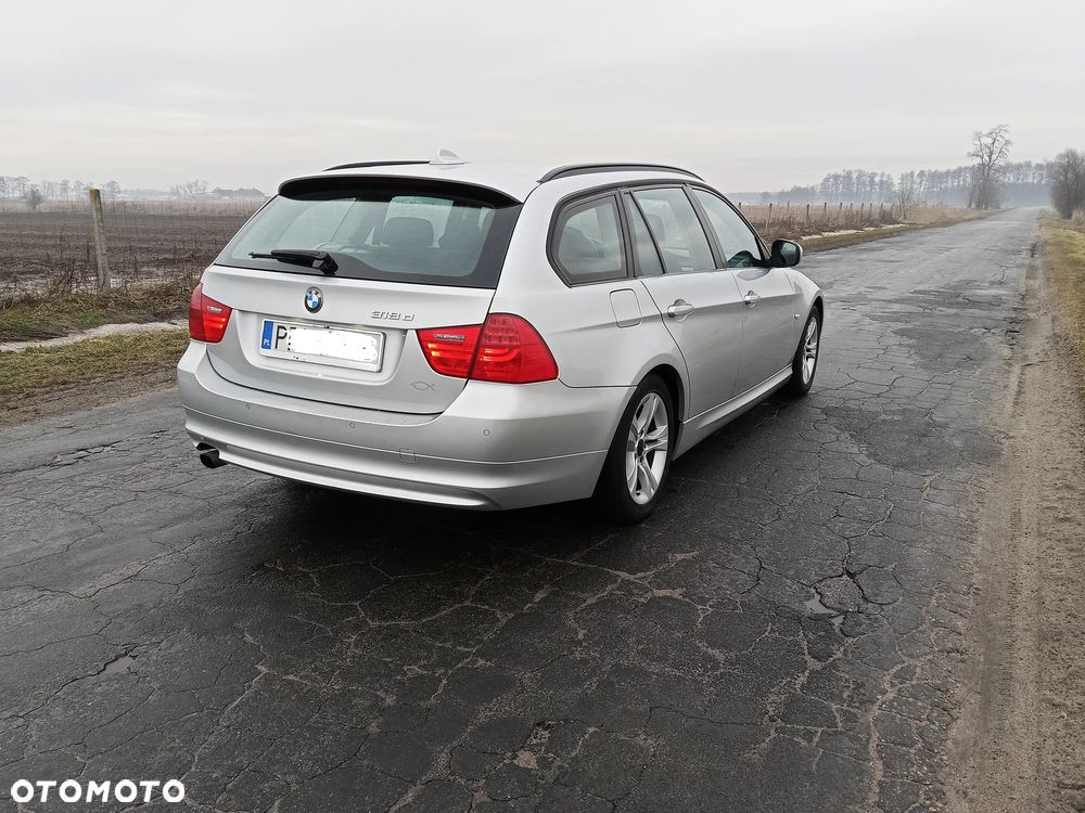 BMW Seria 3 318d - 7