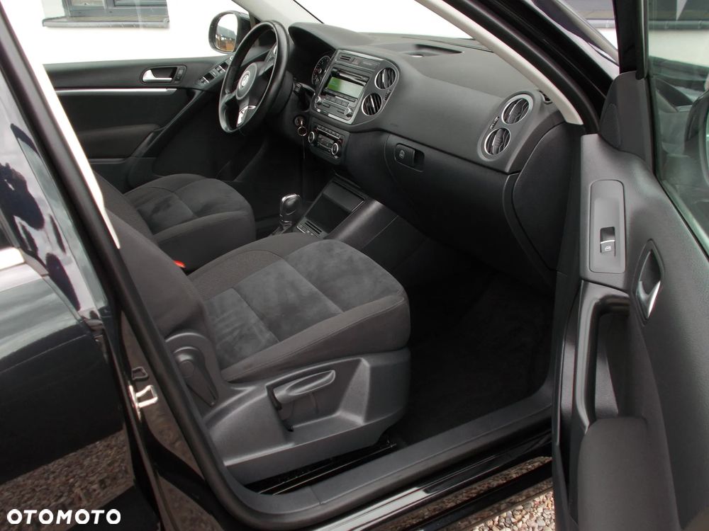 Volkswagen Tiguan 2.0 TDI 4Mot Perfectline R-Style DSG - 12