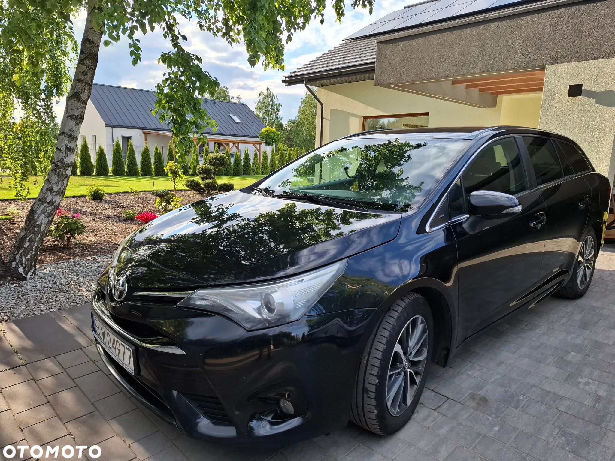 Toyota Avensis 2.0 D-4D Prestige - 1