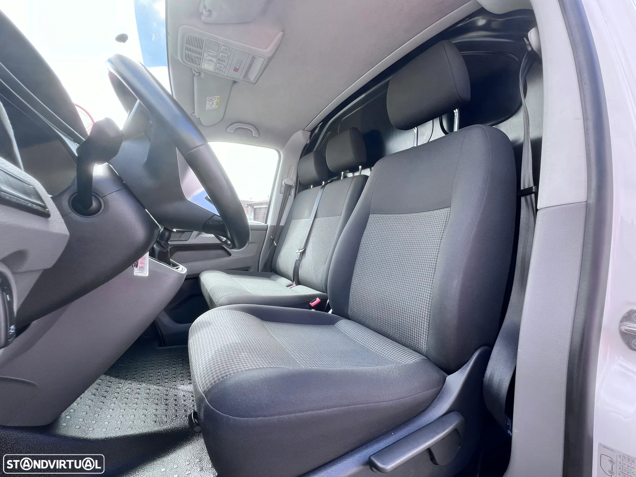 VW Transporter 2.0 TDi 3L - 5