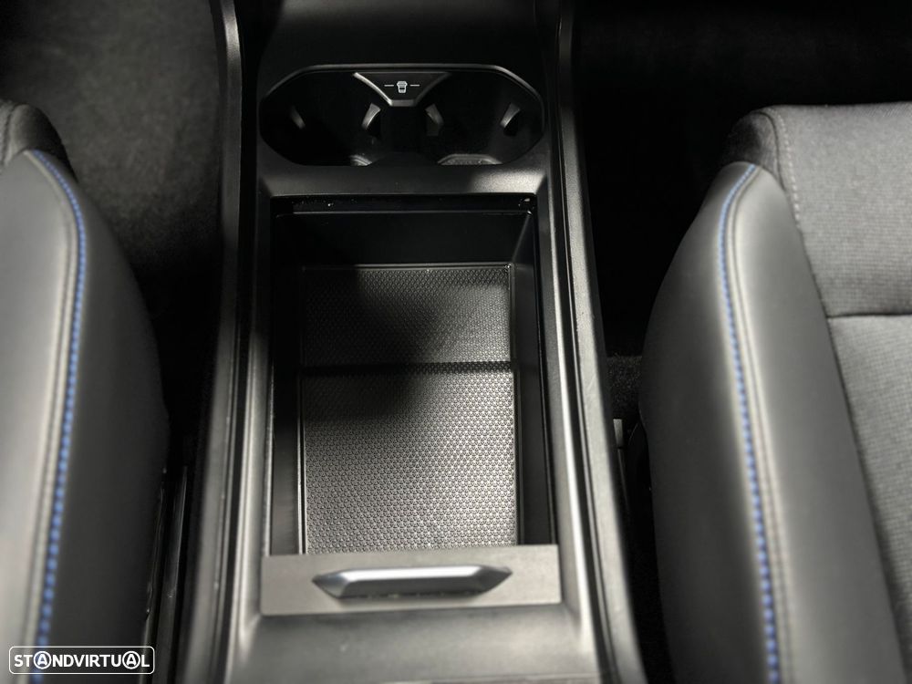 MG MG4 64 kWh Luxury - 16