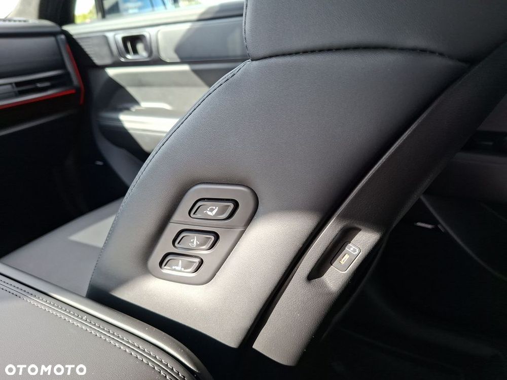 Hyundai Santa Fe 1.6 T-GDI PHEV Calligraphy 4WD 6os - 29