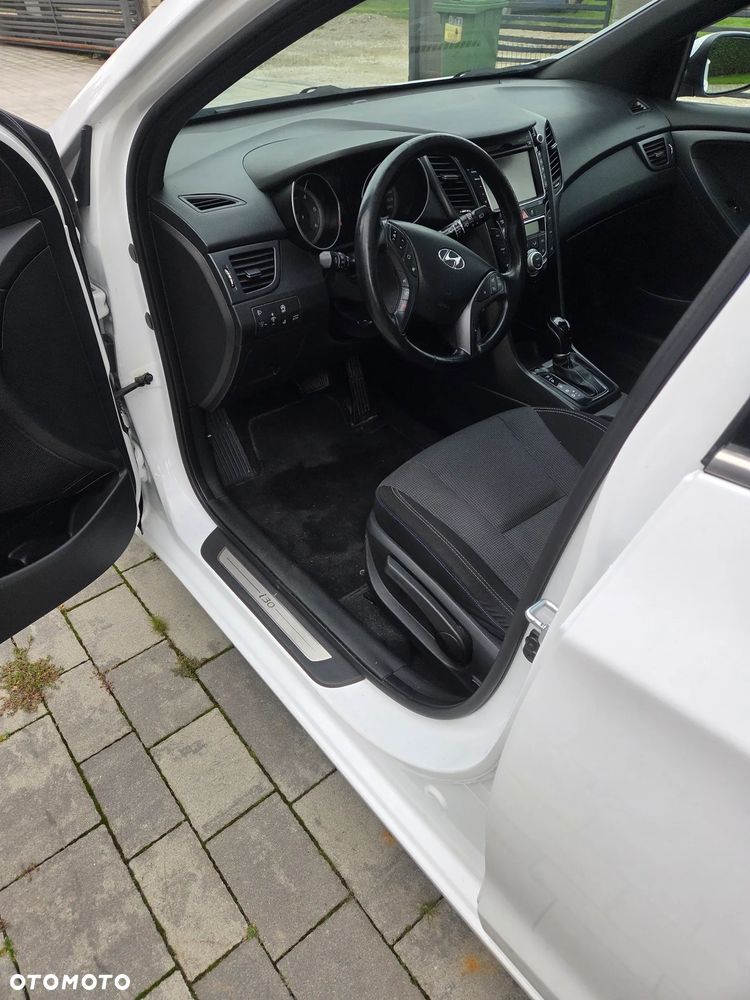 Hyundai i30 1.6 CRDi Comfort DCT - 6
