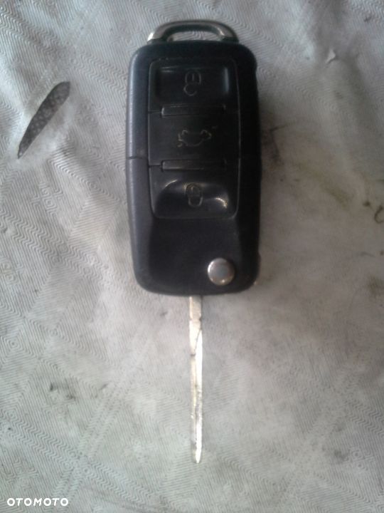 Volkswagen Golf V 1.9 TDi 105KM BKC zestaw startowy Bosch 0281011900 03G906016CB moduły komplet - 17