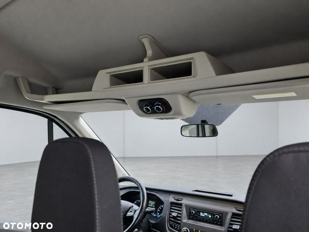 Ford Transit - 27
