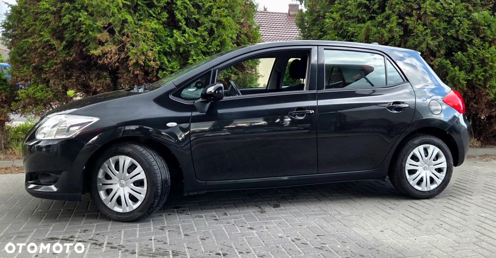 Toyota Auris 1.6 VVT-i Executive - 6