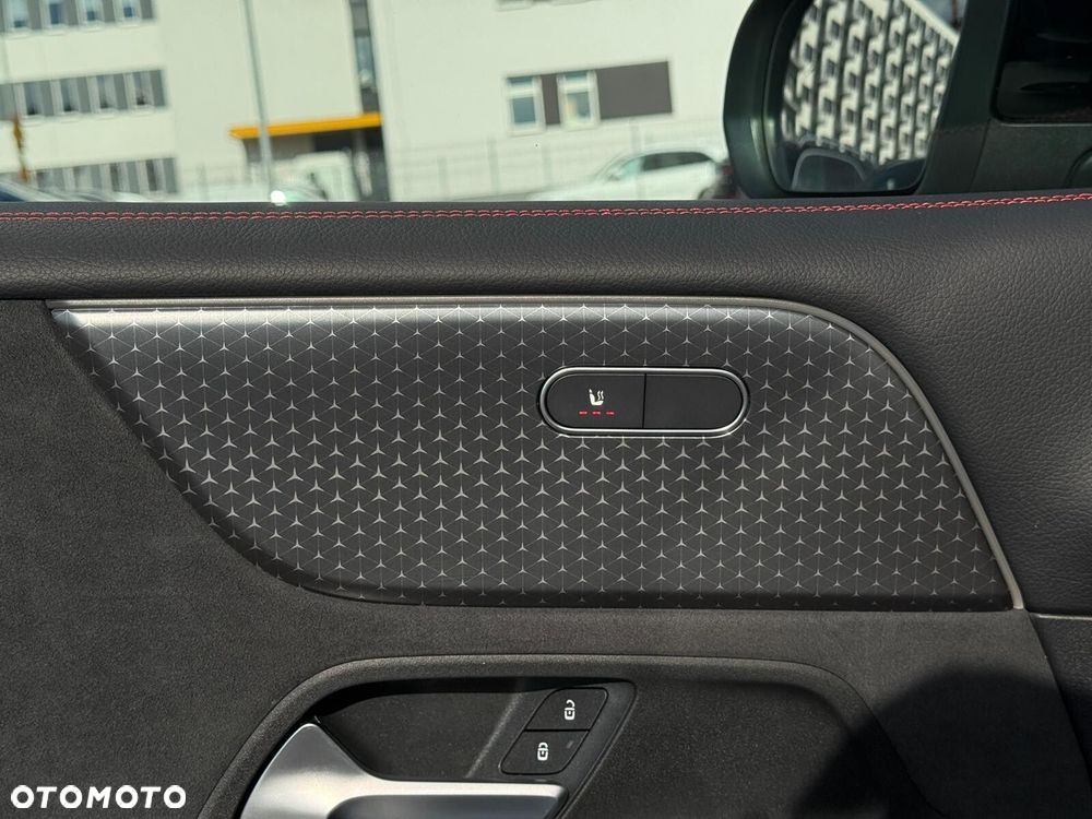 Mercedes-Benz GLB 200 AMG Line 7G-DCT - 15