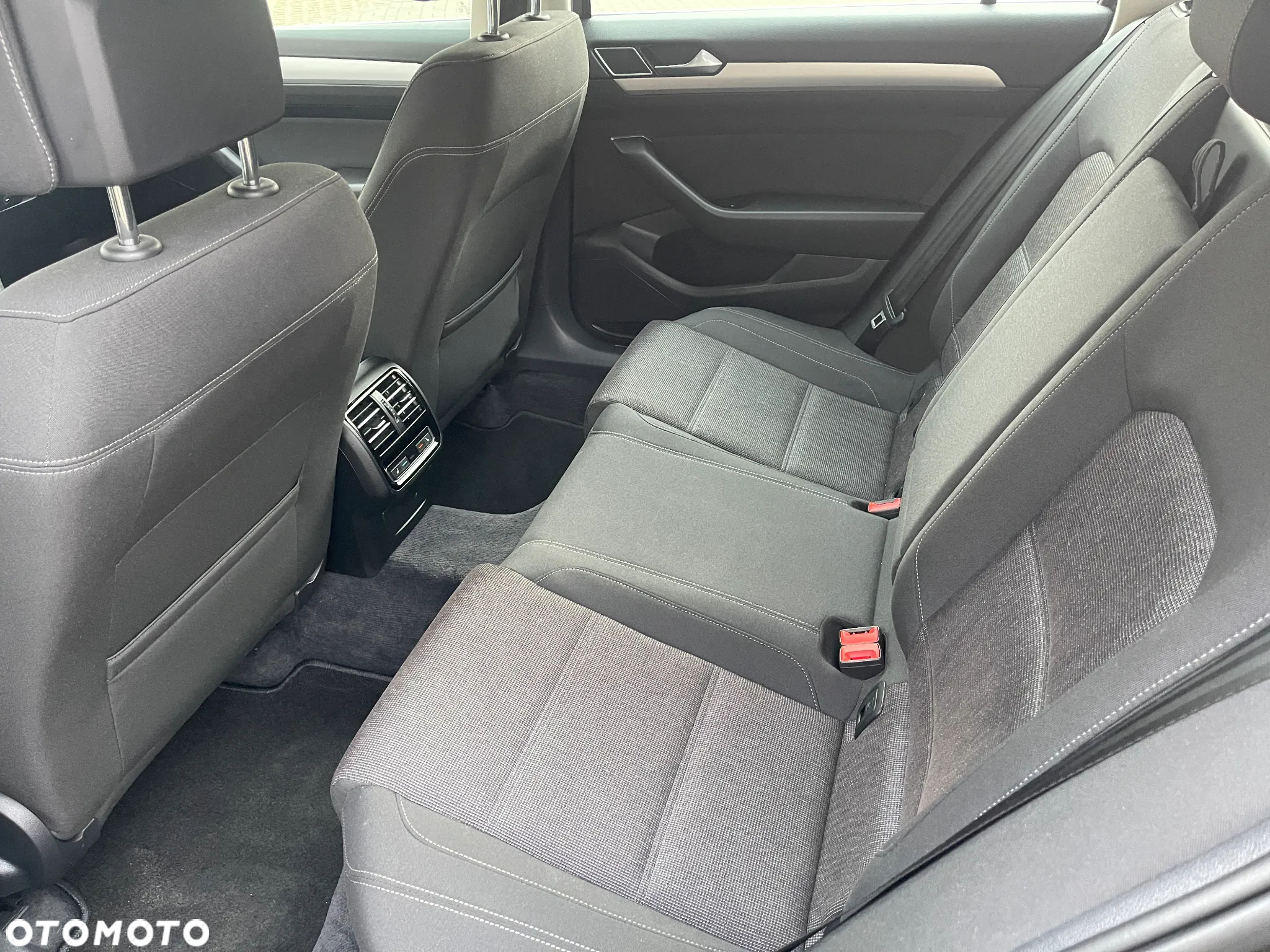 Volkswagen Passat 2.0 TDI BMT Comfortline DSG - 6