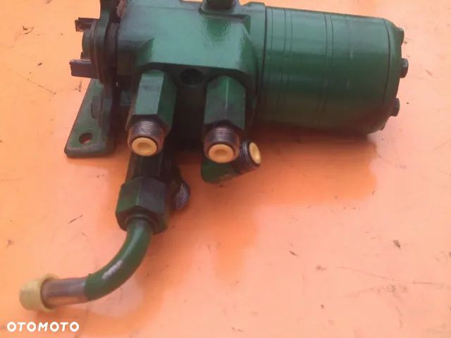 Orbitrol RE186399 John Deere 7720 - 2