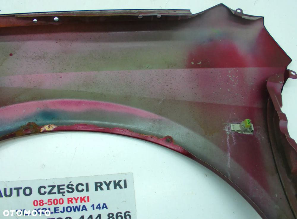 Nissan Primera P12 Błotnik prawy lewy przód bordowy - 16