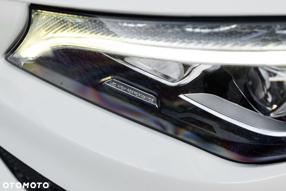 Mercedes-Benz CLA 250 AMG Line - 7