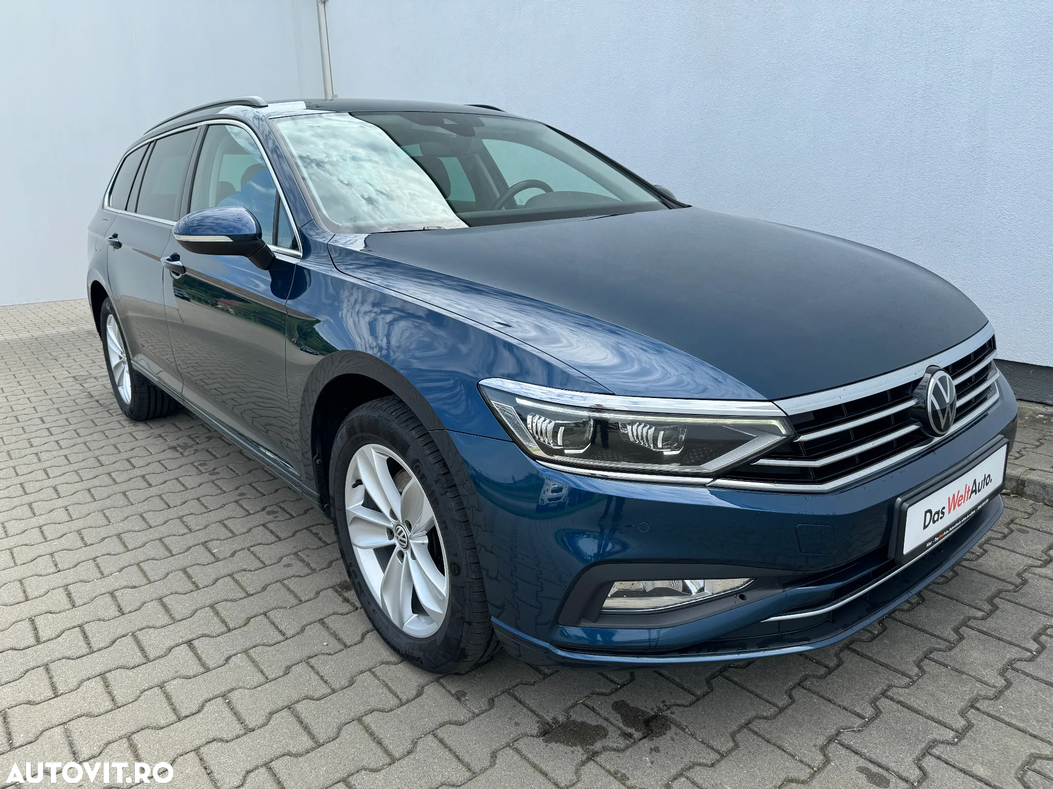 Volkswagen Passat Variant 2.0 TDI SCR DSG 4Motion Business - 2