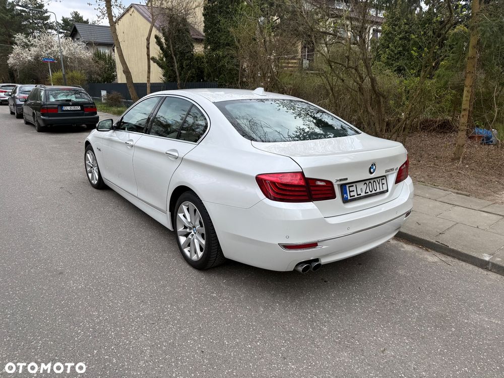 BMW Seria 5 525d xDrive Luxury Line - 4