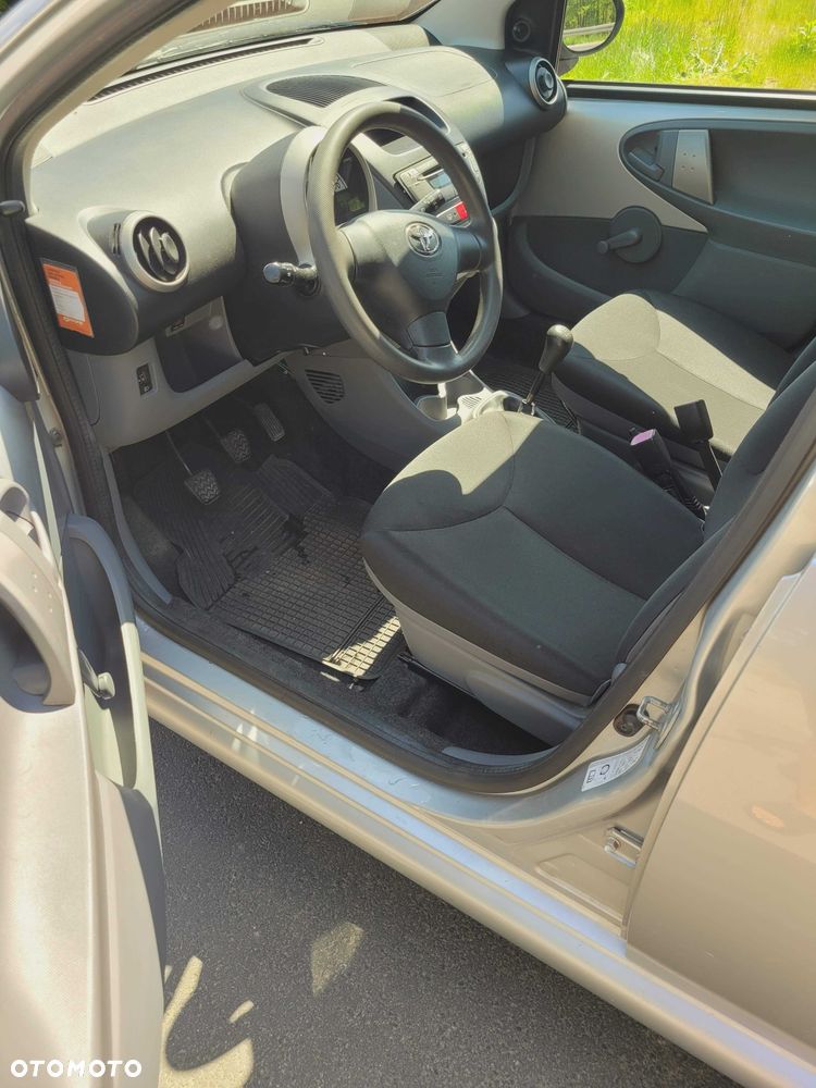 Toyota Aygo - 6