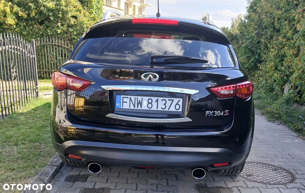 Infiniti FX FX30d S Premium - 4