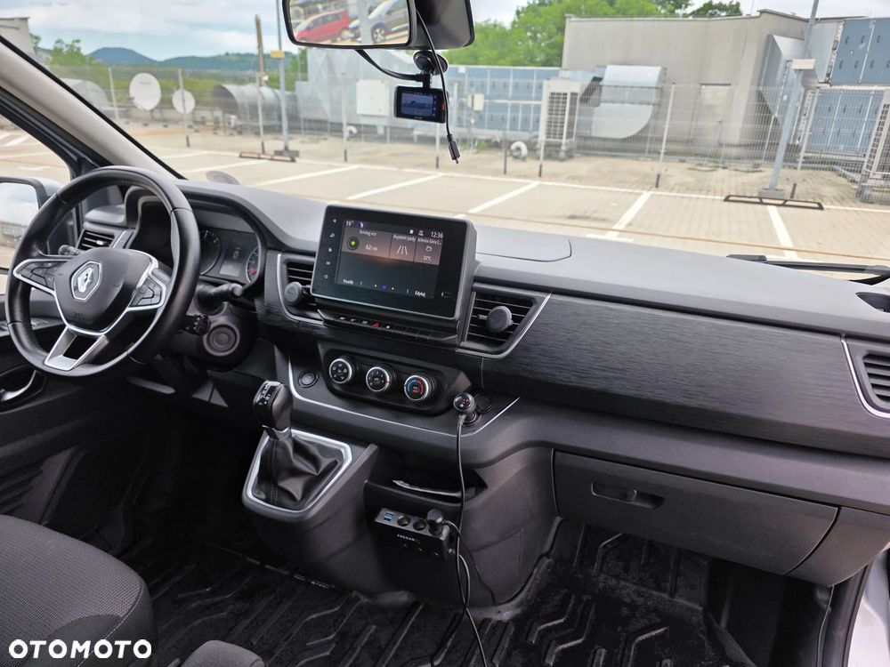 Renault Trafic 2.0 dCi EDC - 23