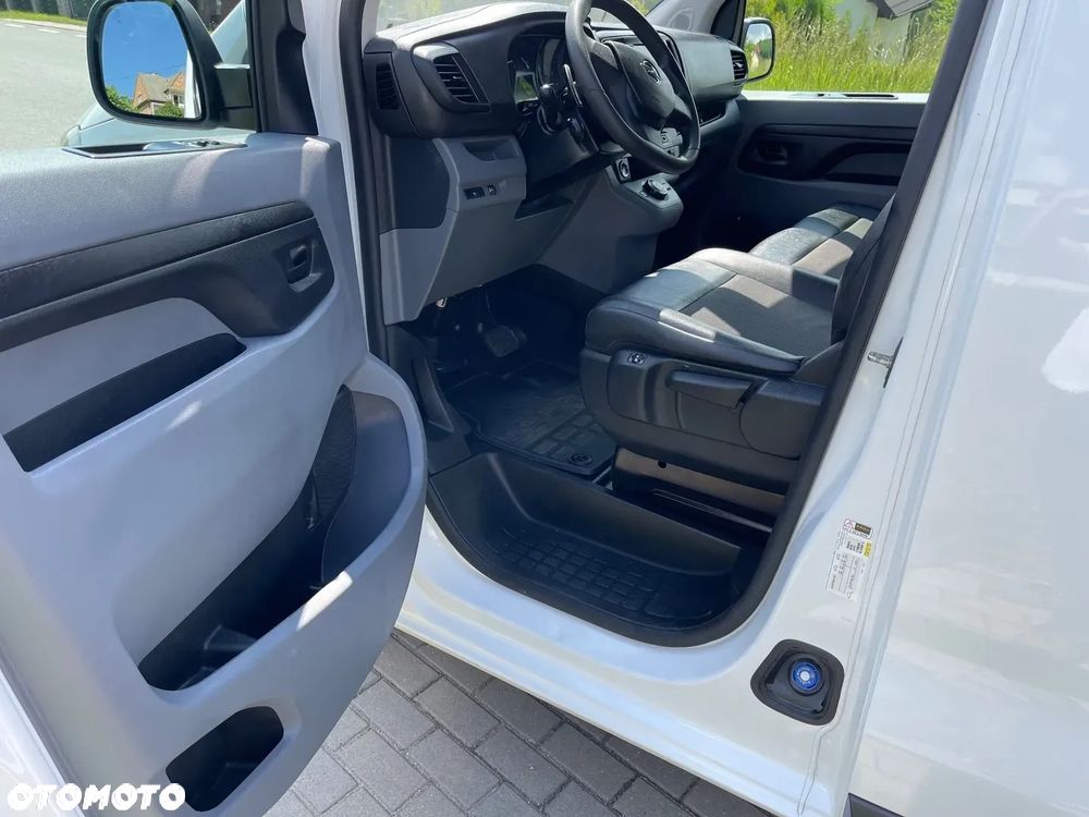 Opel Vivaro - 28
