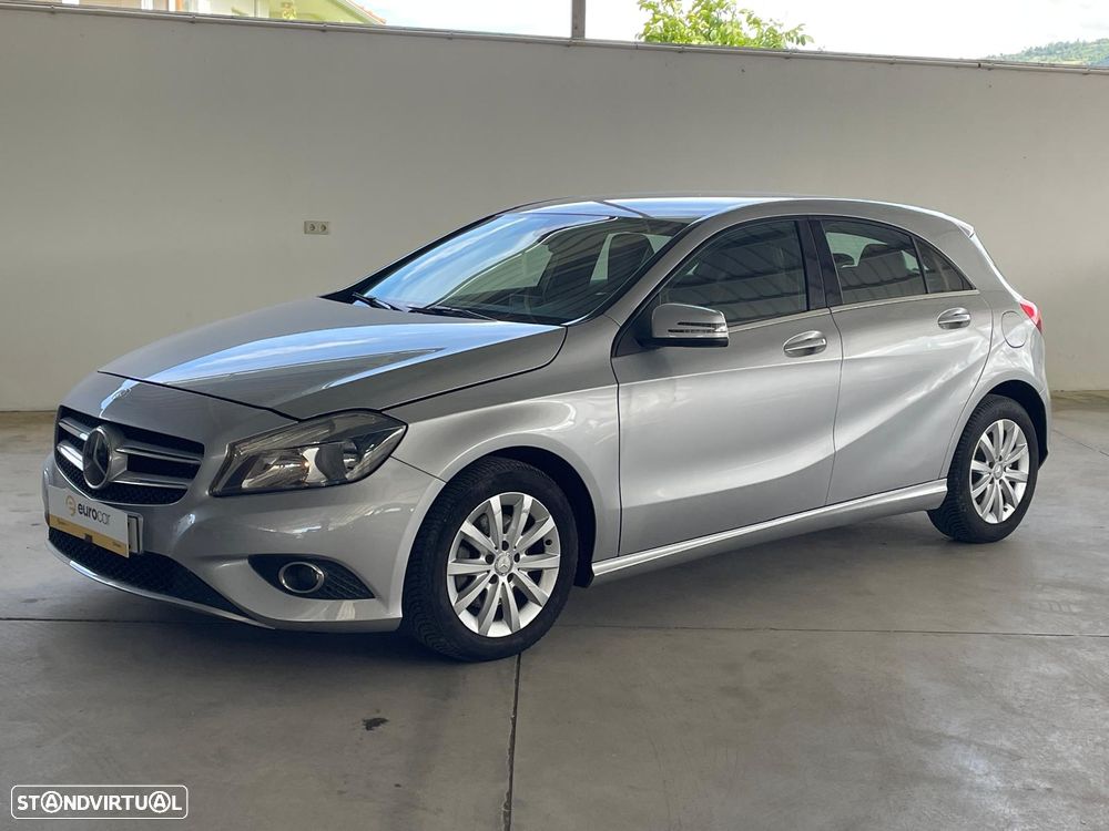 Mercedes-Benz A 180 (BlueEFFICIENCY) Urban - 1