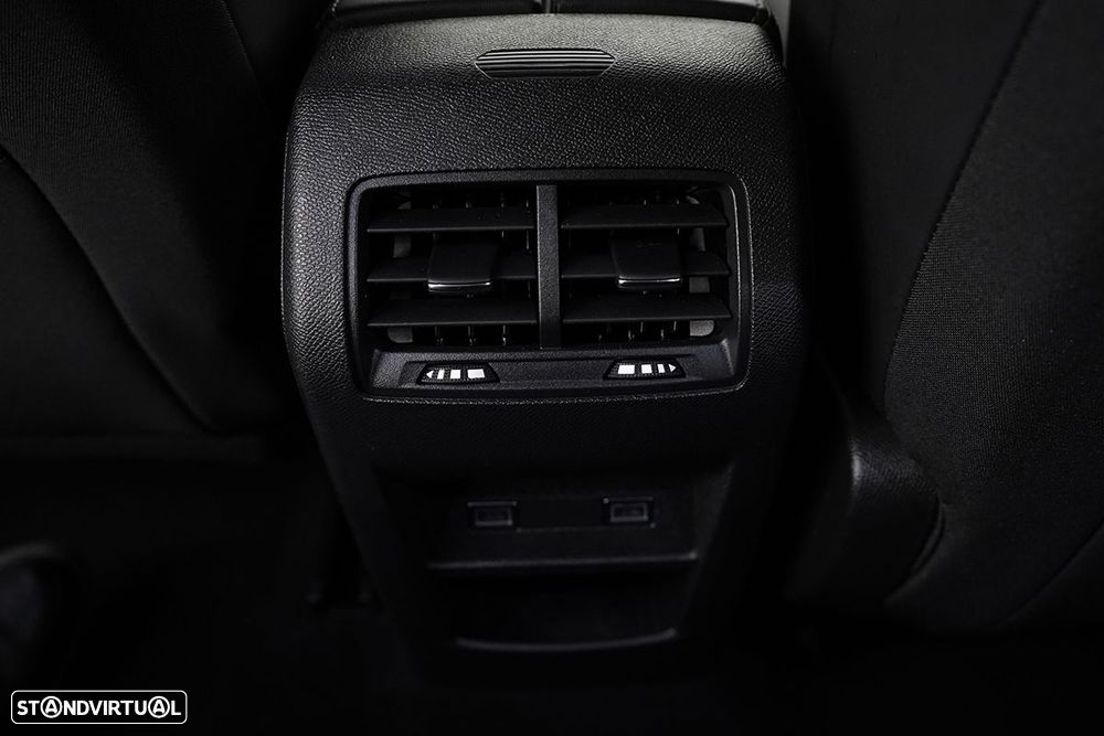 Peugeot 308 SW 1.2 PureTech Allure EAT8 - 22